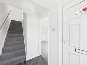 Entrance Hallway- click for photo gallery
